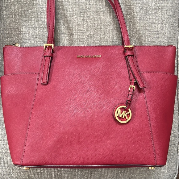 Michael Kors Jet Set top zip Saffiano tote - Picture 10 of 16